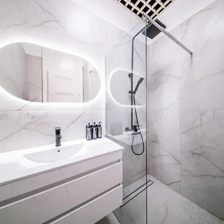 Riverfront Appartement *