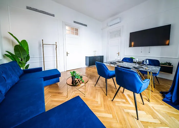 Riverfront Apartment *