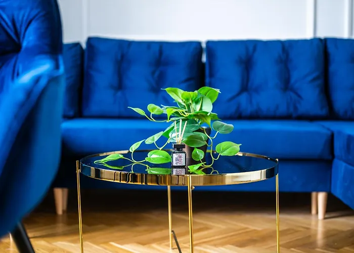 Riverfront Apartment *